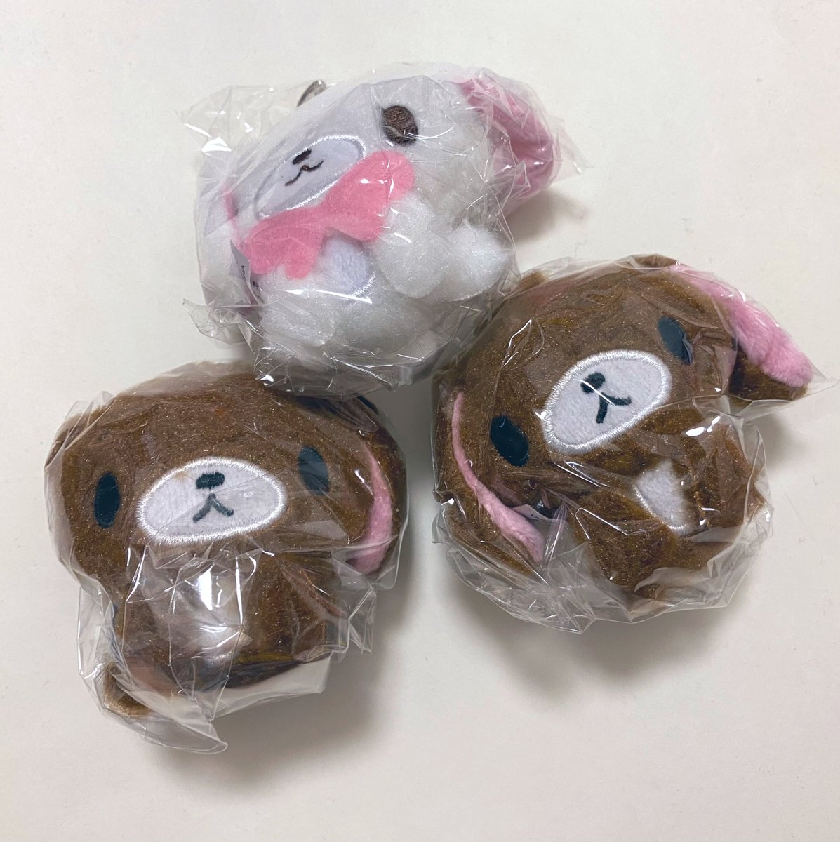96_uxu4's tweet photo. サンリオ ガチャガチャ
シュガーバニーズ ぬいぐるみキーホルダー

譲　しろうさ くろうさ×2
求　ももうさ ストロベリーうさ

郵送にて交換希望
お気軽にお声掛けください！ https://t.co/YVdDEaeHKl
