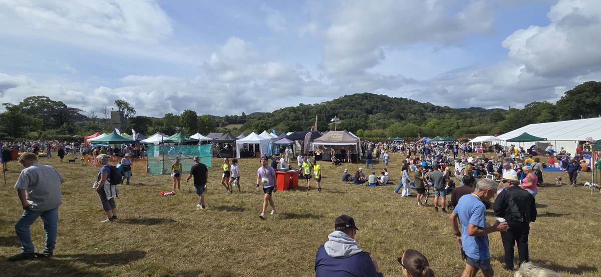 redteamJSY's tweet photo. Fantastic day @ShowLustleigh. Weather even remained dry!

Perhaps next year I'll enter Gimlet in the races! 😂

Widdecombe Fair next Tuesday! 

#lustleigh #lustleighshow #countryfair https://t.co/guN7gB9MRo