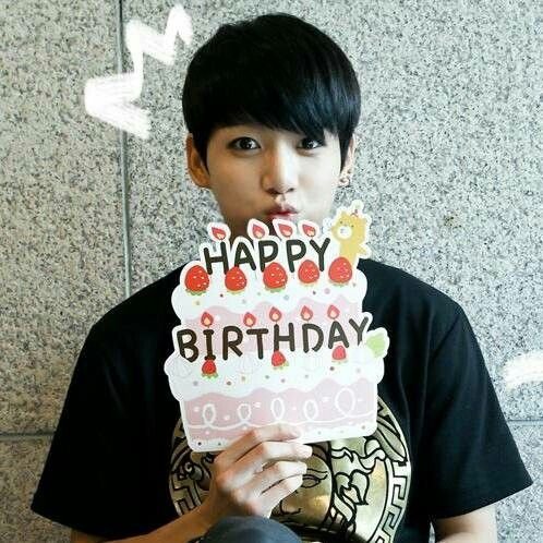 divccfz's tweet photo. HAPPY BIRTHDAY JUNGKOOK 
My love 💜

#jungkook #JUNGKOOK #BTSJK https://t.co/zVkPh90Tto