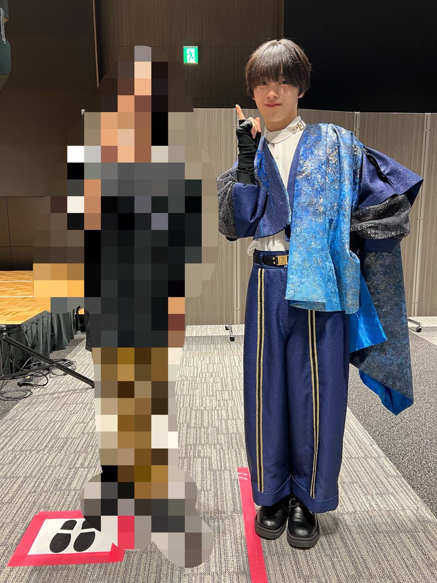 Mimu_respect's tweet photo. 初めてみむちゃんとのツーショもめちゃ嬉しかったよ！
本物のみむちゃんが隣にいるなんて、めちゃ嬉しすぎるよ！
緊張しすぎて何も言えなかったし、笑顔が引きつっちゃった😭
みむちゃんにいつか認知してもらえるようにしたいよ！
#三村航輝
 #はつ恋ONDOの夏が来た https://t.co/5cs6PQnr0v