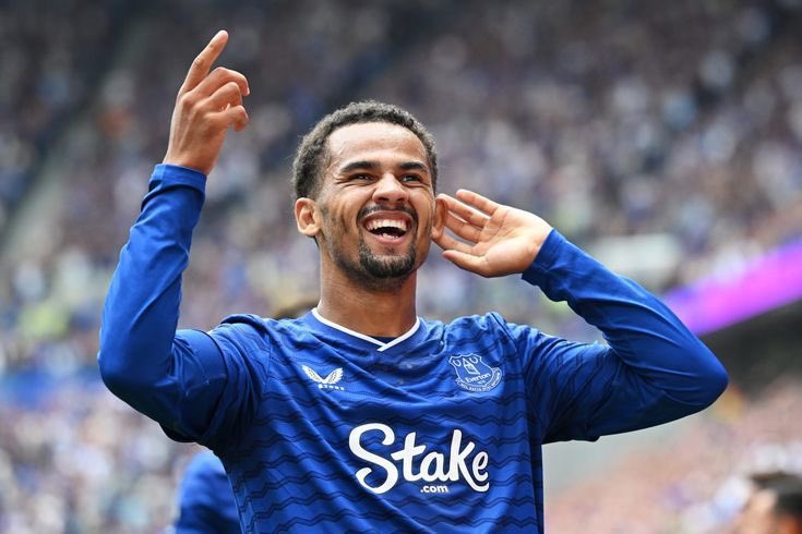 FabrizioRomano's tweet photo. 🚨🔵⚪️ EXCL: Manchester City made again contact with Iliman Ndiaye’s agents today as Gakpo deal is in danger.

Liverpool do not rule out to keep Cody Gakpo if they can’t find replacement.

Ndiaye’s move to Tottenham is not done yet with Richarlison doubts over Everton return. https://t.co/dR8Tbb7H8i