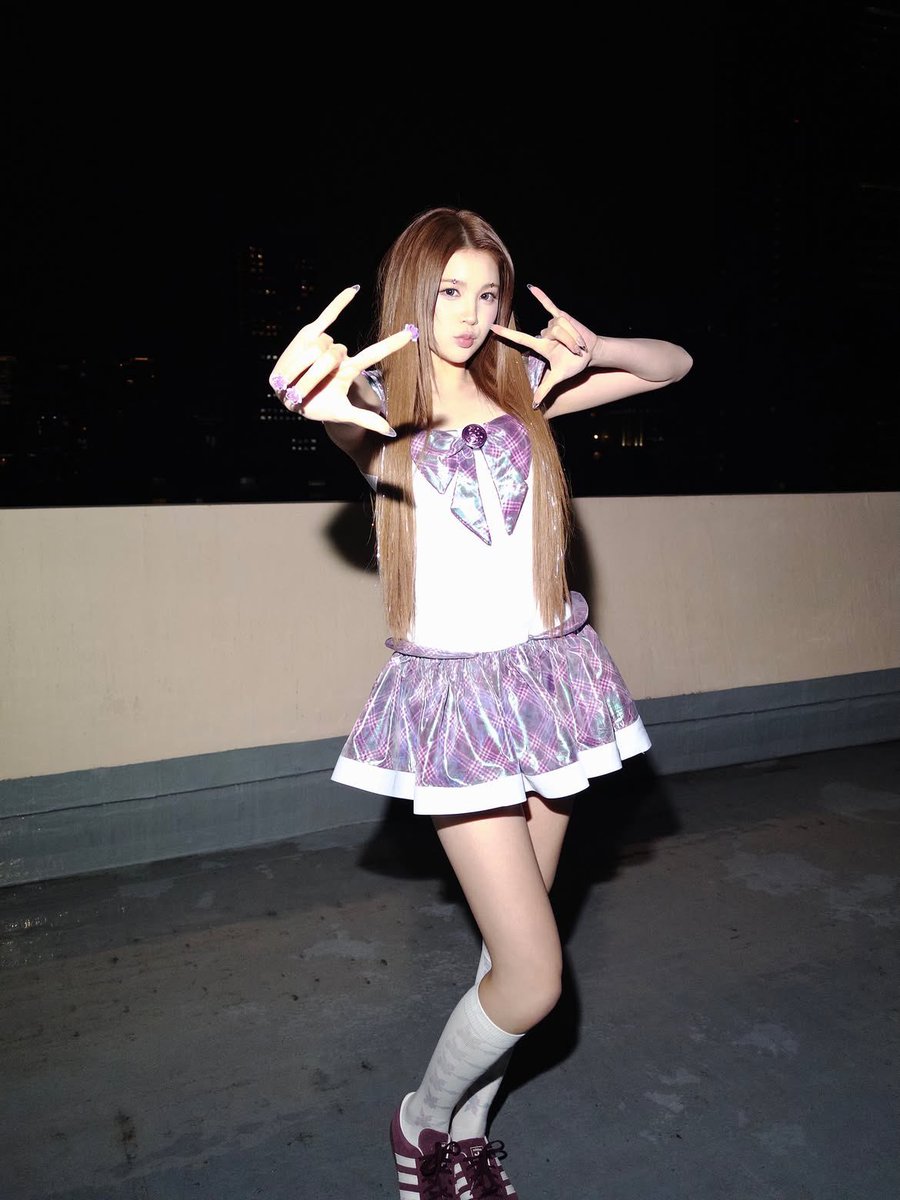 rohyunva's tweet photo. another day of MV shooting with my seven girls ♡ cameras, dancing, retakes, and of course… taking pictures whenever we had the chance. a little memory from behind the scenes ⋆౨ৎ˚⟡˖ ࣪ https://t.co/ItPcyTczGG