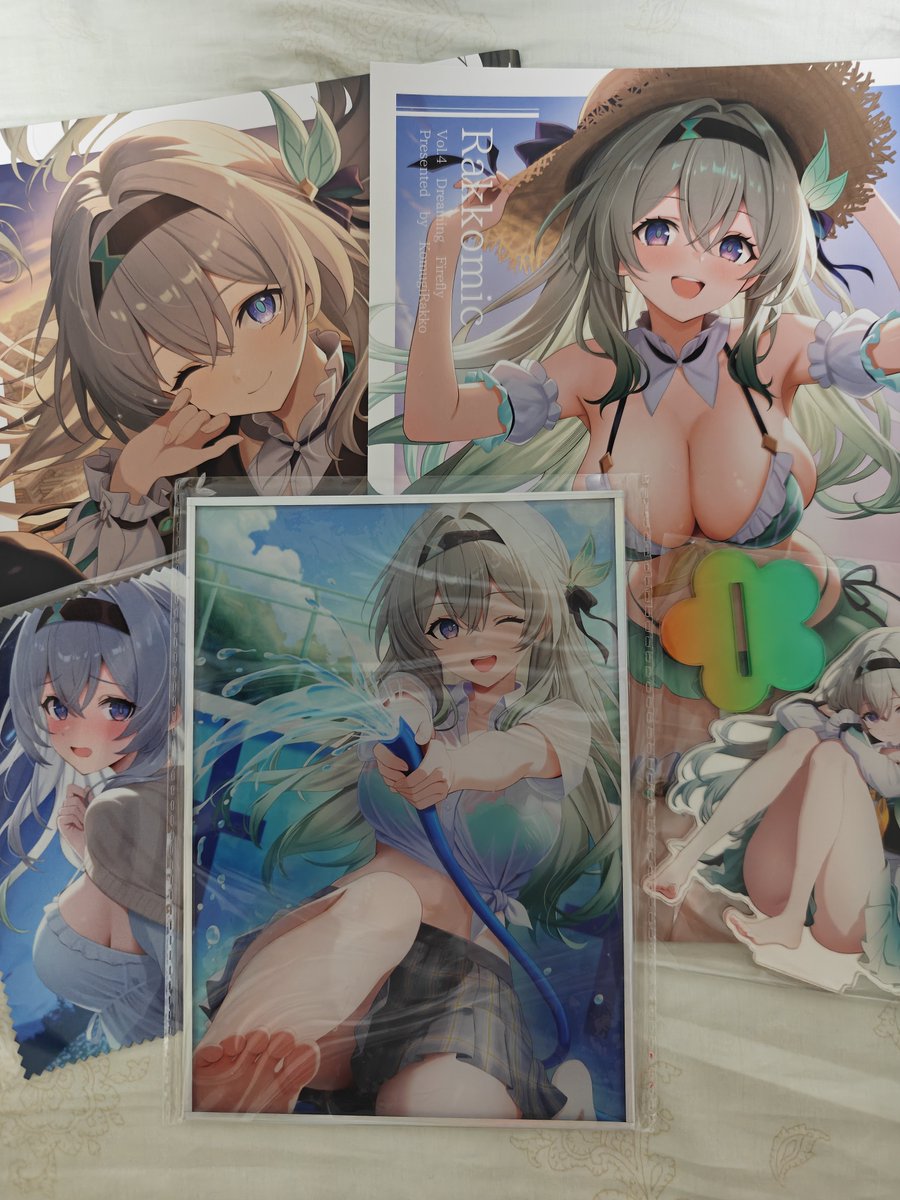 tohrastoritter's tweet photo. 夏コミ戦利品紹介続き
小麦ラッコ先生( @komugirakko  )
ホタルスキーなので刺さりまくる新刊でした～🥰
ホタルちゃんのかわいさがあふれてて幸せです～(語彙力)
前回は存じ上げてなかったので、既刊もお迎えです！ https://t.co/5POhSW97hD