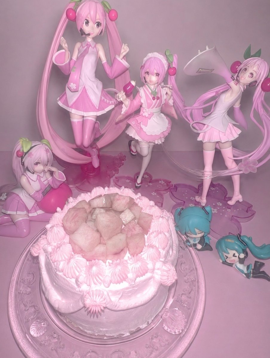 _mikugf's tweet photo. 미쿠생일케이크
내가직접만들엇어!!!!!ㅎㅎ https://t.co/41H7eiH0hr