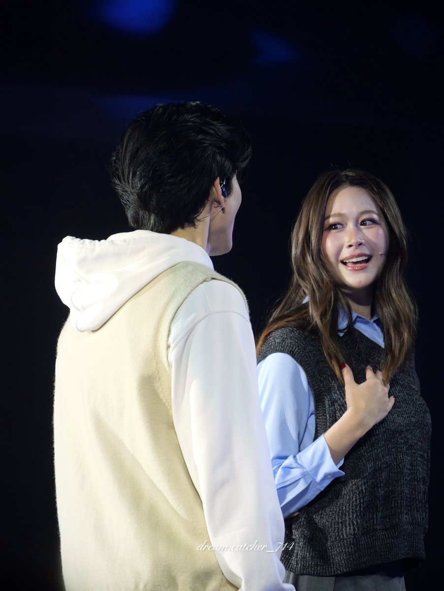 dreamca77970819's tweet photo. #SOTUS10thYearConcert
#SOTUS10thYearConcertD2 https://t.co/4QpaeTUhGU