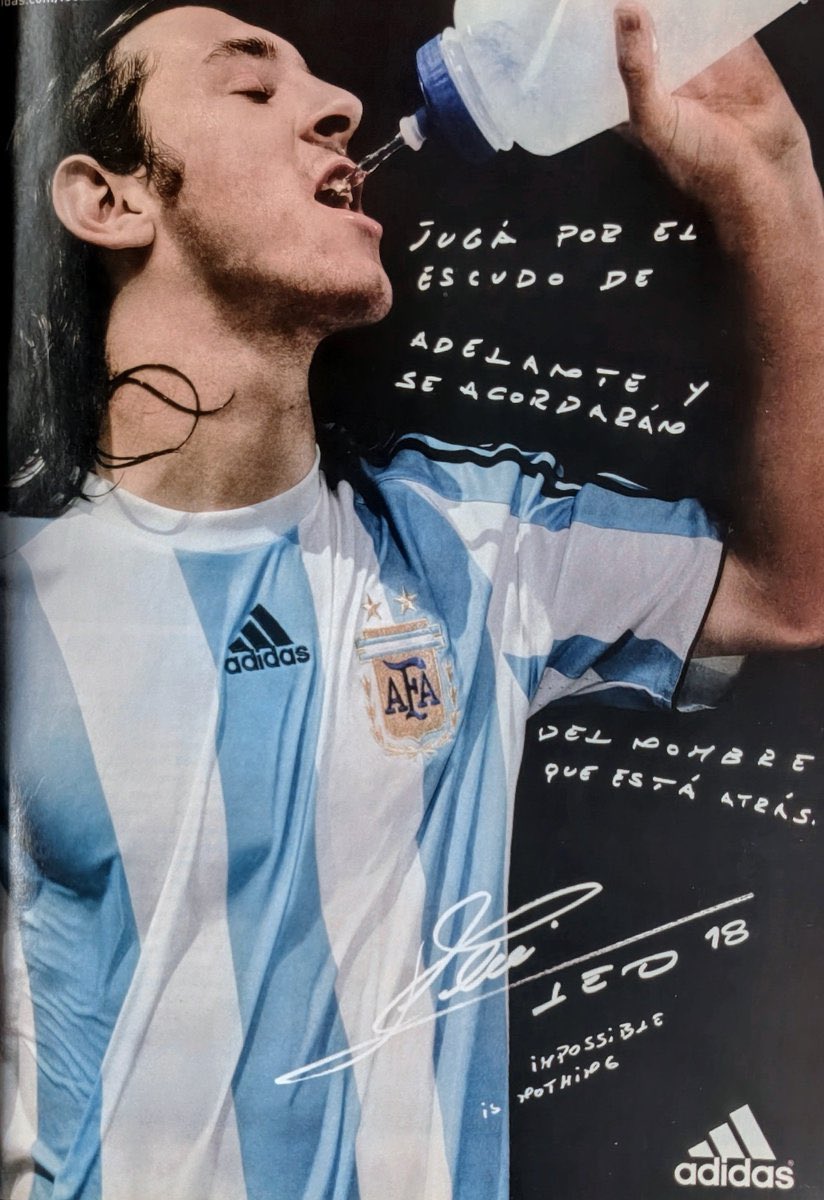PasionSeleccion's tweet photo. “Jugá por el escudo de adelante y se acordarán del nombre que está atrás”.

Eterno ♾️ 🇦🇷 🐐 https://t.co/792yw0JJlx