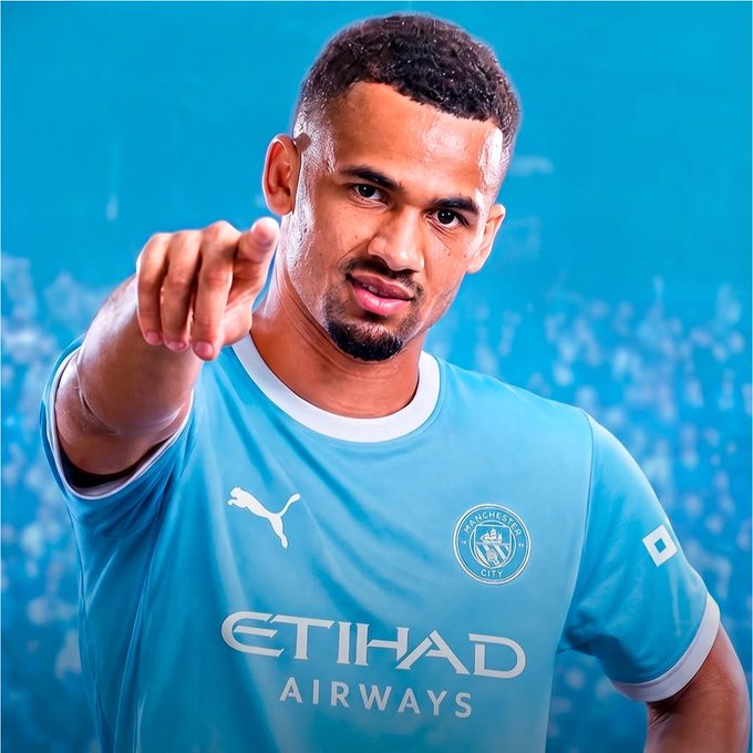 TouchlineWireFc's tweet photo. 🚨💣 BREAKING! Manchester City have made contact again with Iliman Ndiaye’s camp today as the Cody Gakpo deal is now in danger. 🇸🇳

Liverpool do not rule out keeping Cody Gakpo if they fail to find a suitable replacement. 🔴🤝

The situation is developing with City exploring Ndiaye as an alternative option.

ℹ️ @FabrizioRomano