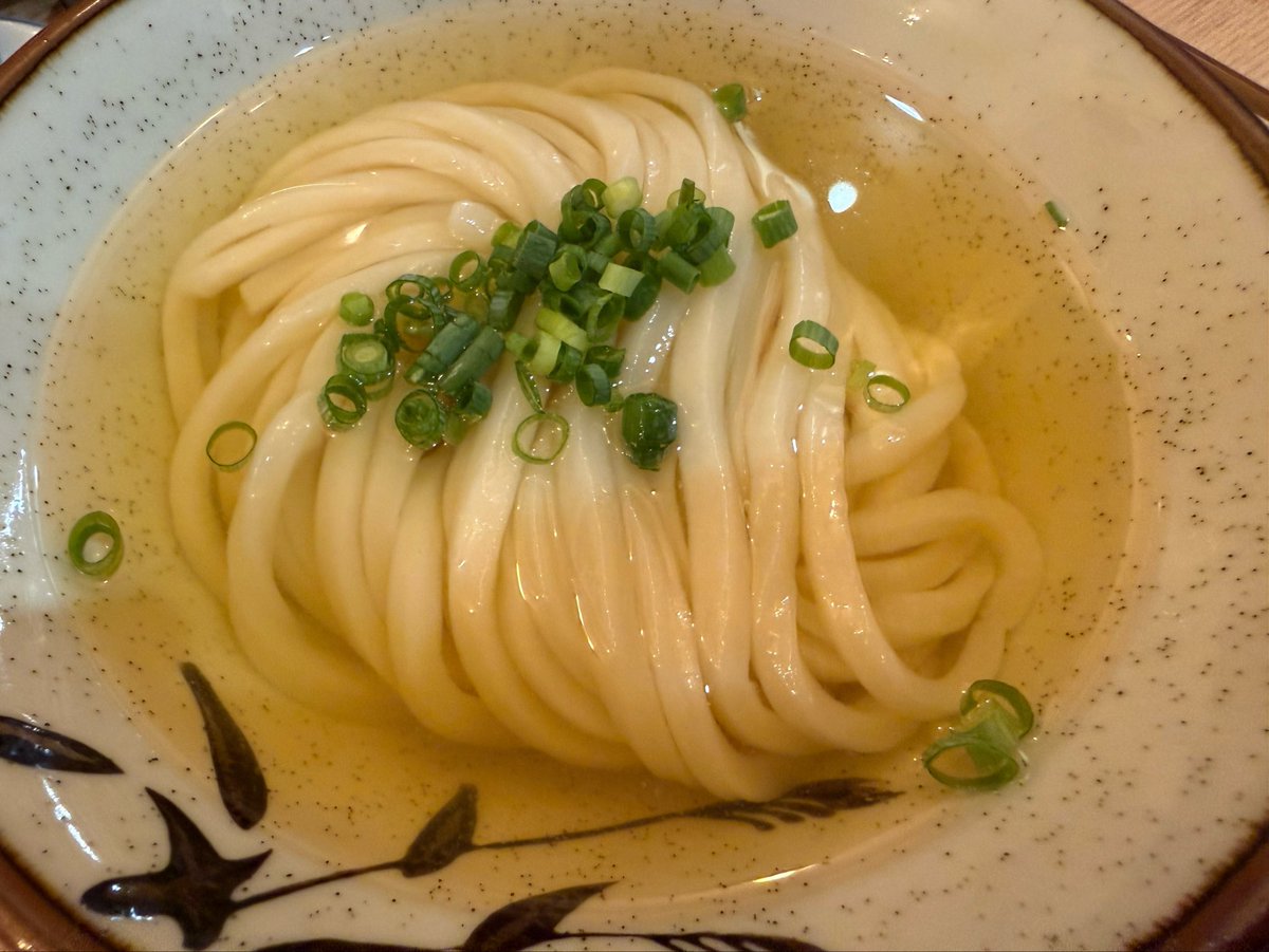 kuro0704's tweet photo. 写真、うどんしか撮ってないんですが、今日も「考えるな、うどん食え」さんは最高でした  美味いな 全部が そしてうどんがうまい  アスパラの時期が楽しみじゃ https://t.co/oCpiVWcL0n