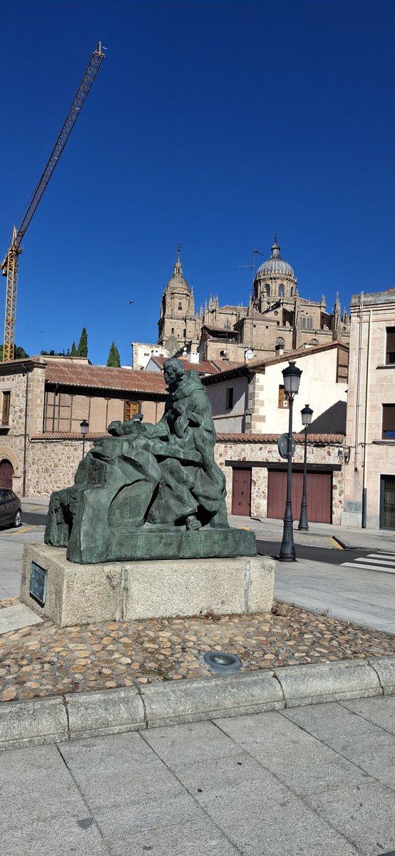 JuliaGonzlezPr2's tweet photo. Salamanca dorada por el Sol https://t.co/RBIICClxEW