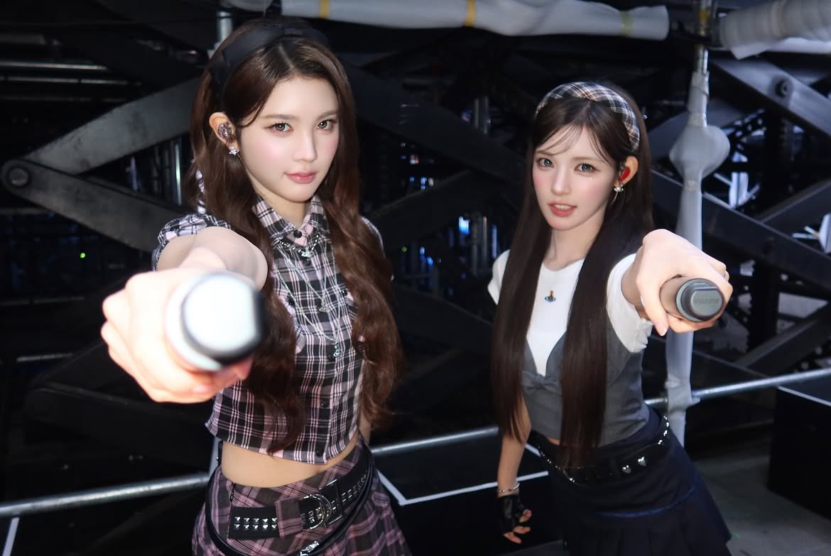 rohyunva's tweet photo. Backstage at the 2026 TMElive International Music Awards with my lovely member 🎀 Another precious moment from a night we’ll always remember 🤍___🤍 https://t.co/Ard4lh4wSq