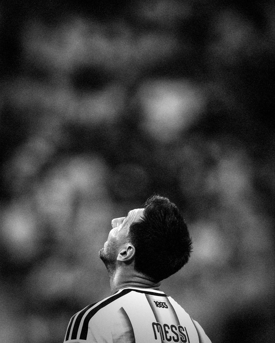M10GOAT's tweet photo. 🚨 الأسطورة ليو ميسي: 

"لم يتبقى الكثير.. والمراحل بدأت تُغلق، وهذه واحدة منها." https://t.co/uXx7SwTJ8j
