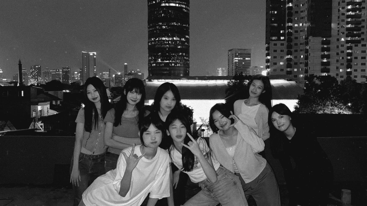 A_VirgiJKT48's tweet photo. 1️⃣3️⃣💛💛9️⃣ https://t.co/tcO9ot9cIF