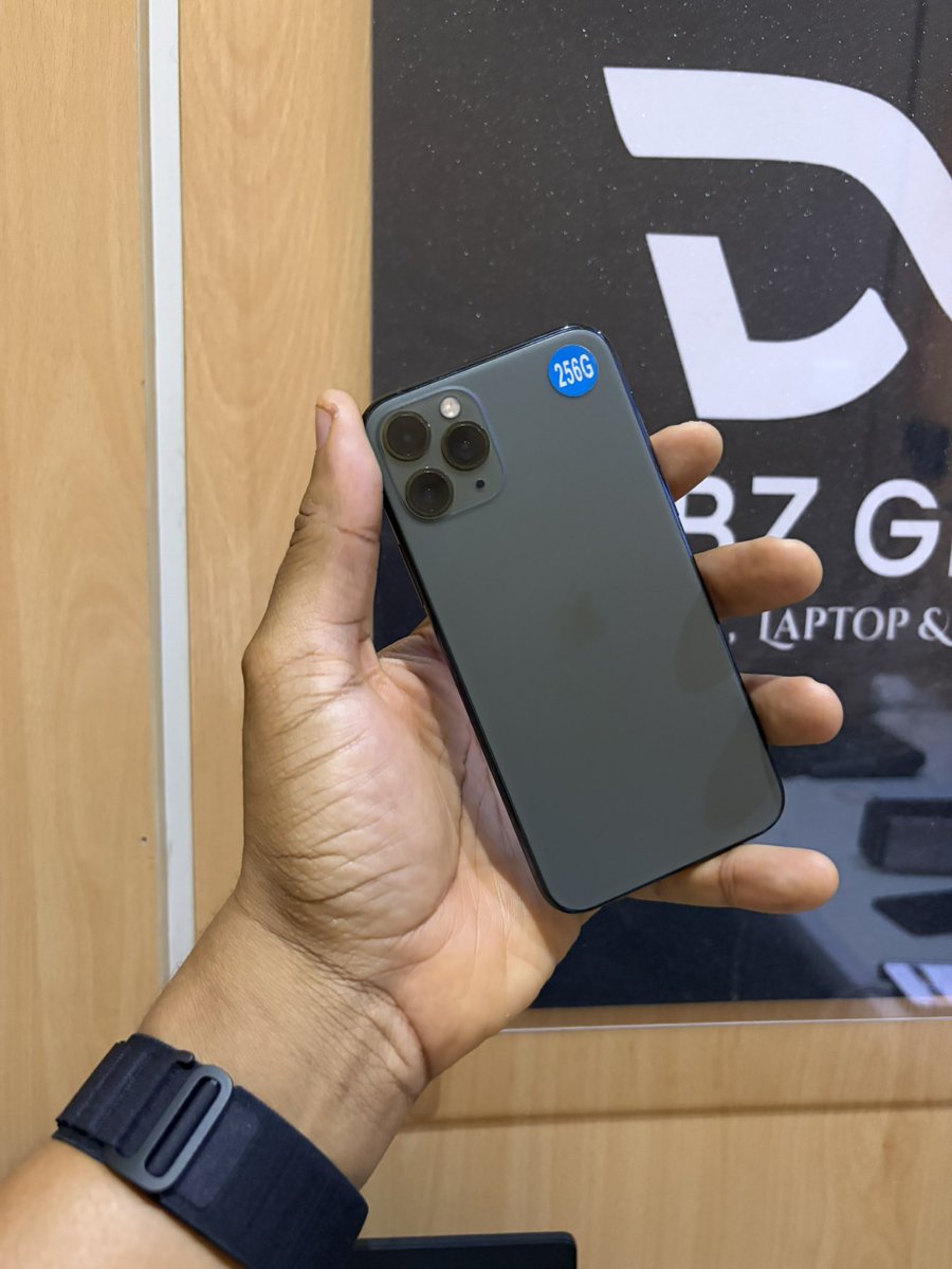 dabz_global's tweet photo. Deal‼️iPhone 11 Pro 256gb with 85% battery capacity! Screen and all parts are original! Face ID works great! 

Price: N200,000

Account: 8232100166 Dabz Global Biz Ven  Moniepoint 

Payment on deals are binding! We will not refund or repost, if you have “changed your mind”. We will refund/ come to an agreement according to your wish, if the description of what we posted is different from what you received.  Please be sure you want this before payment. RESPECT THE PROCESS‼️    

Nationwide Delivery 🚚📦