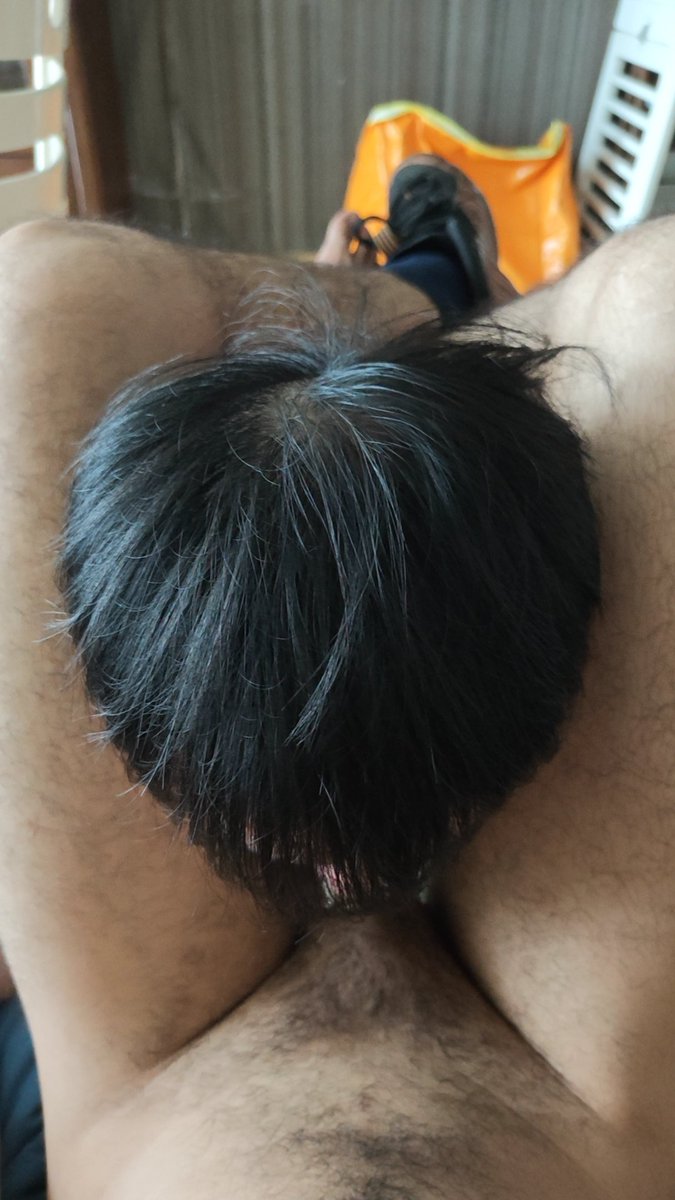 xunchang1s's tweet photo. day 8
第八天了，确实很没有分享欲，完全不想发推🙂
昨天戴锁玩奴😃😃😃 https://t.co/hvhhbFLclT