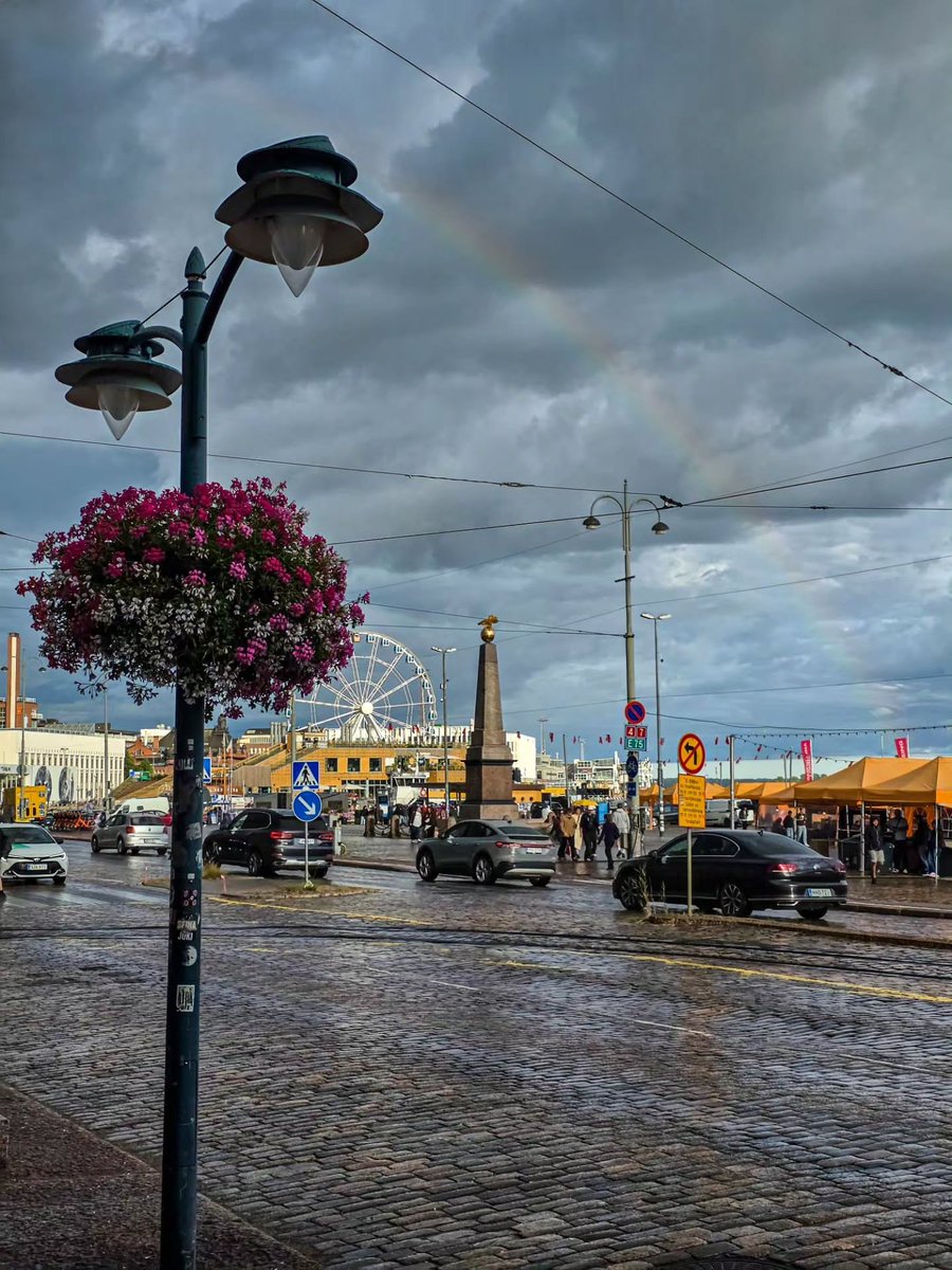 NatureRoot88's tweet photo. Helsinki Finland https://t.co/WuX9BoVmRL