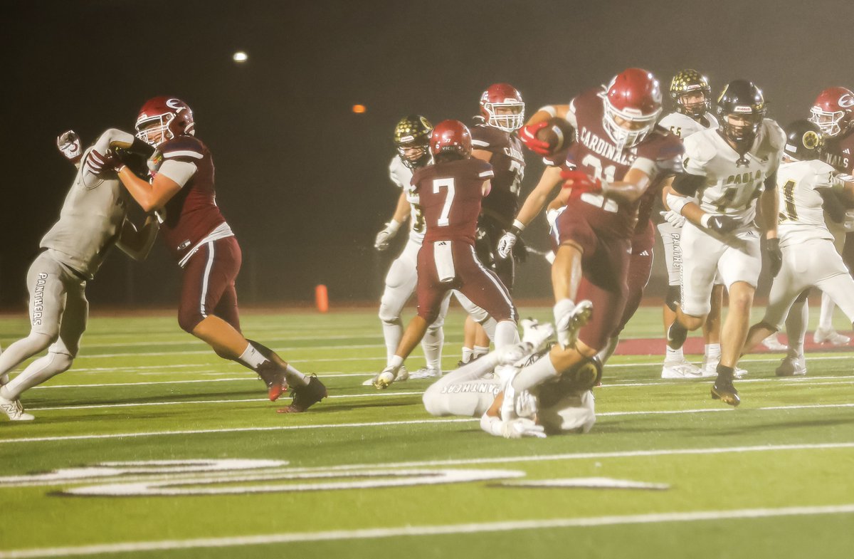 Keeduncan2028's tweet photo. Game Week!

@coachsteffen19 @EHS_Cardinals

@The_RyanWallace @sportsinkansas @kpreps
@sixstarfootball @6starfootballKS @KansasPregame
@PrepRedzoneKS @PrepRedzone @BernalPRZKs
@cargile_wade @RecruitKS @WOWKCfootball @KSSCentral https://t.co/JdqU8Ea3TV