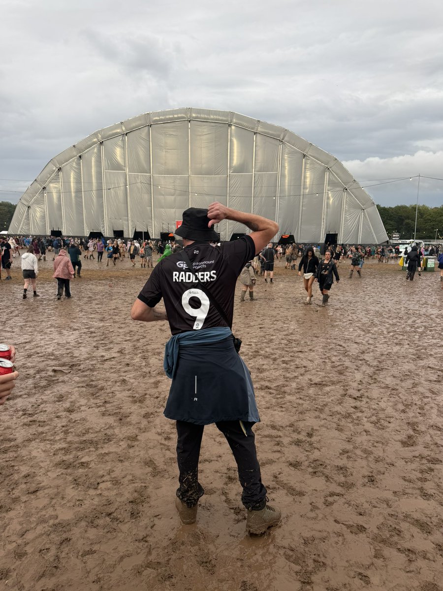 fifaradley's tweet photo. Shame about the result yesterday some weekend at creamfields tho #wafc https://t.co/GjEn0PEN9K
