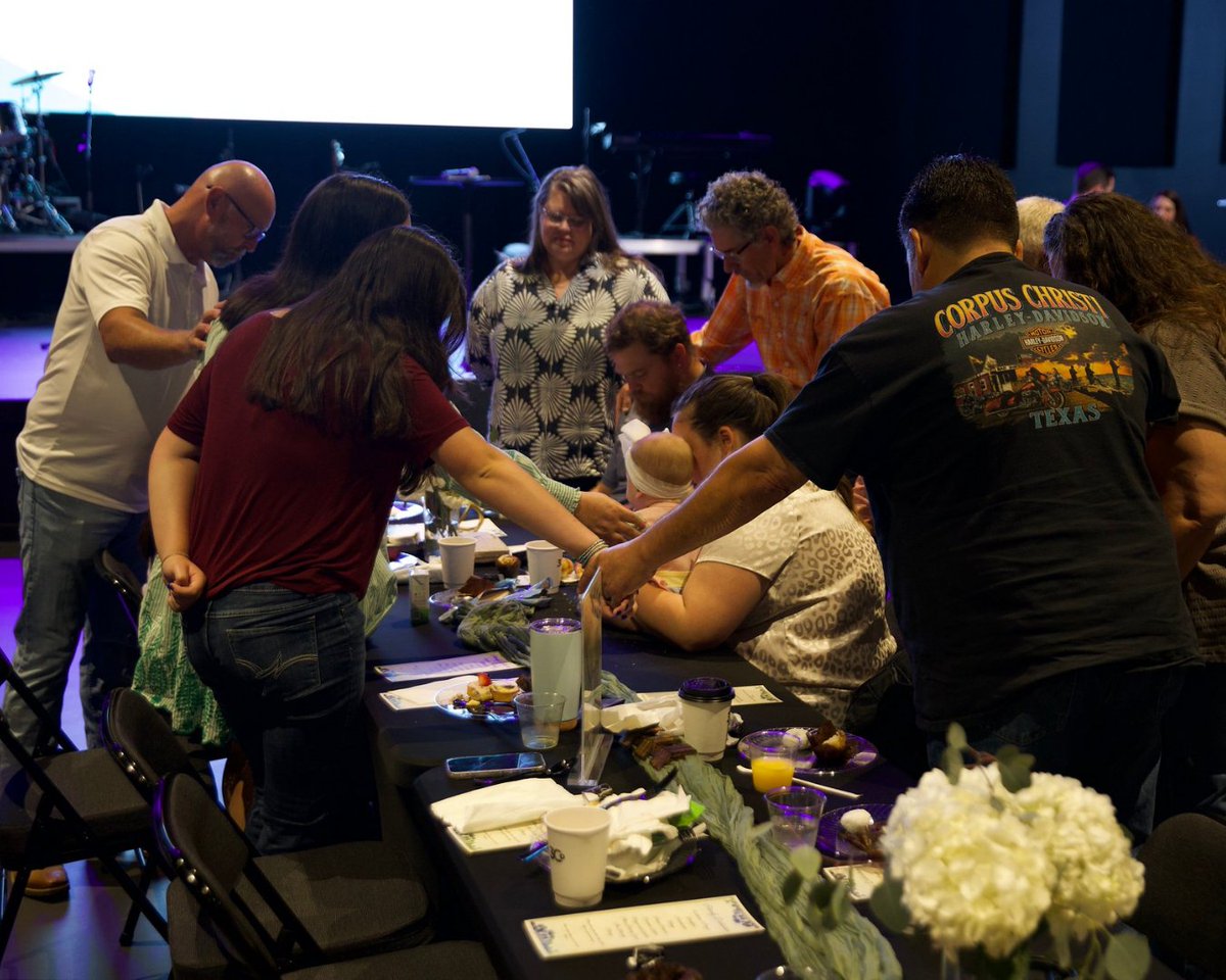 3CircleChurch's tweet photo. Our next Family Dedication is coming up! This is a time when parents commit to follow the Lord’s leadership in the spiritual development of their child. If you would like to be a part of this special event, register online!

📆 September 20
📍 Fairhope Campus | Annex https://t.co/3iGhU8HlhD
