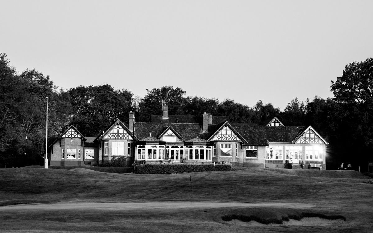 delameregolf's tweet photo. Our clubhouse keeping a watchful eye over our Herbert Fowler heathland. https://t.co/KlkujkJoSj