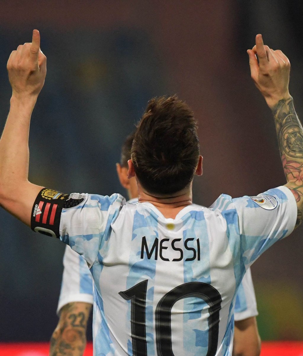 dhaniel_2002's tweet photo. ¡Lionel Messi se retiró de la selección argentina!

Mediante un comunicado en sus cuentas oficiales, Lionel Messi anunció su retiró de la selección argentina de fútbol. 

¿Qué opinas de su retiro?

#messi #argentina #fútbol https://t.co/mKsPnRop3x
