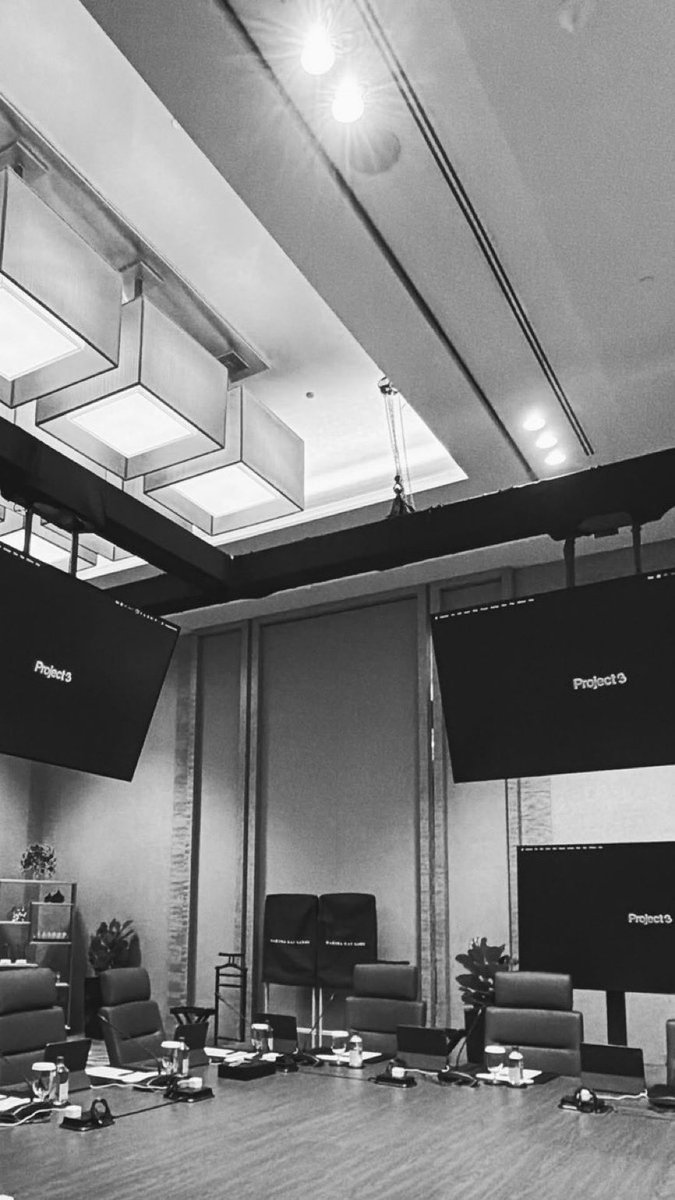 CrumbleNow's tweet photo. “STAY TUNED … SEPT 1ST.” 👀

— JAY-Z’s ROC NATION … 
— @pgLang  Project 3.,,,🤔 https://t.co/wdTQbPqyqr