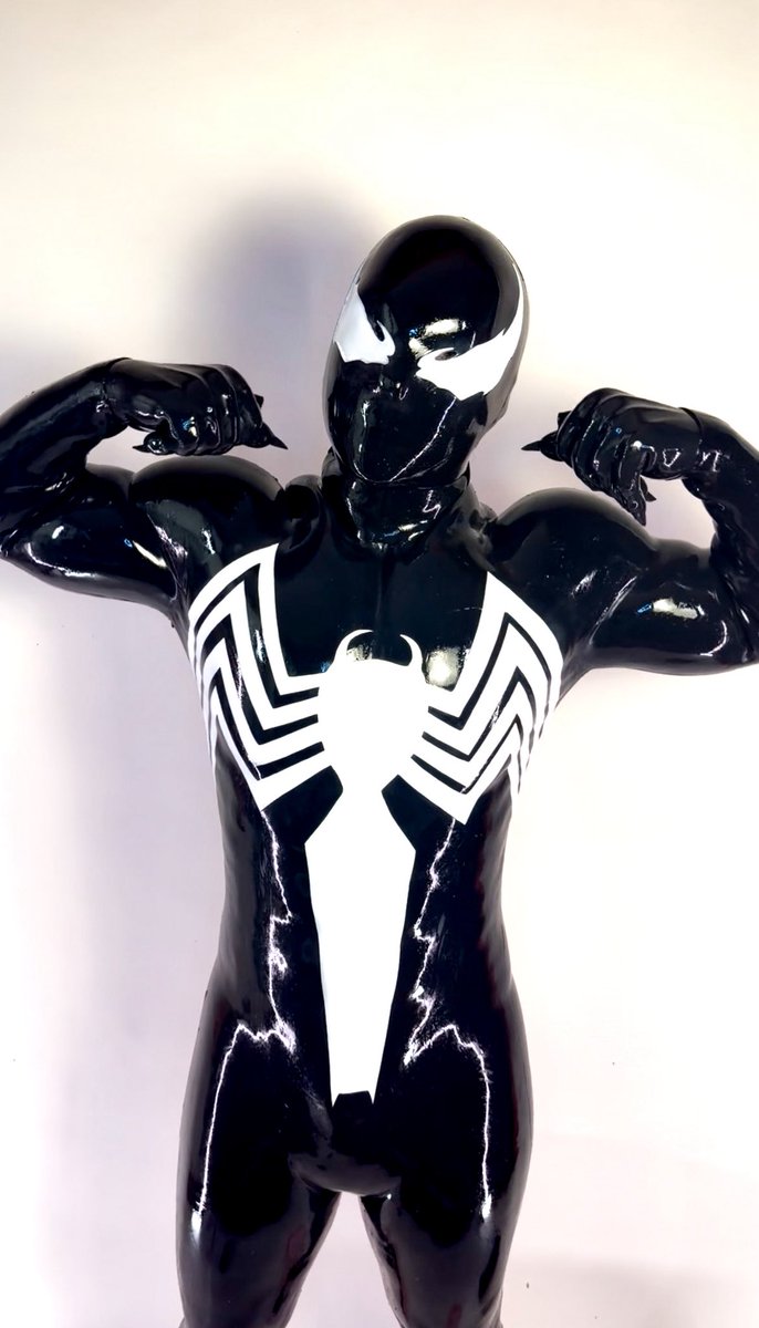 RubberXBoy's tweet photo. The suit… the symbiote… 

Should take it off, but it feels too good 🤤😈🖤🕸️🕷️ 

Suit and mask by: @Smitizen https://t.co/z9eAycaUc3
