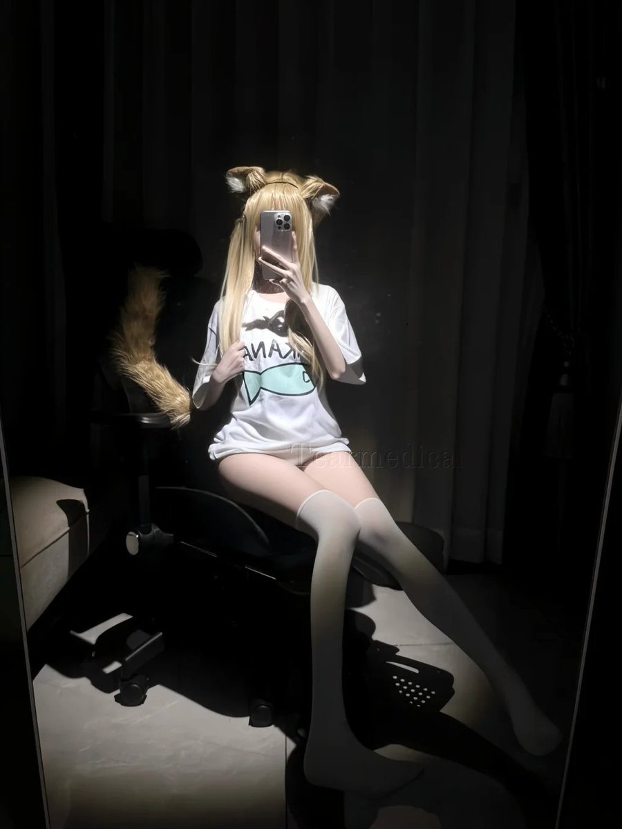EKlupsch's tweet photo. 刚睡醒~~ 谁先看看我的福呀！！！
洗的干干净净白白嫩嫩的嘿嘿。。。
刚拍的粉饺子皮🥟 
 赶紧看， 我要删了…… https://t.co/FjofSqXvv0