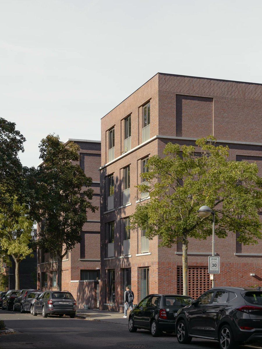 bulkarchitecten's tweet photo. The Cadix A5 housing project has been nominated for the RES Awards by @res_vzw in the category Residential. Before the ceremony on the 16th of February 2023, a professional and independent jury composed of top real estate professionals and architects,… https://t.co/GpTuios9MC