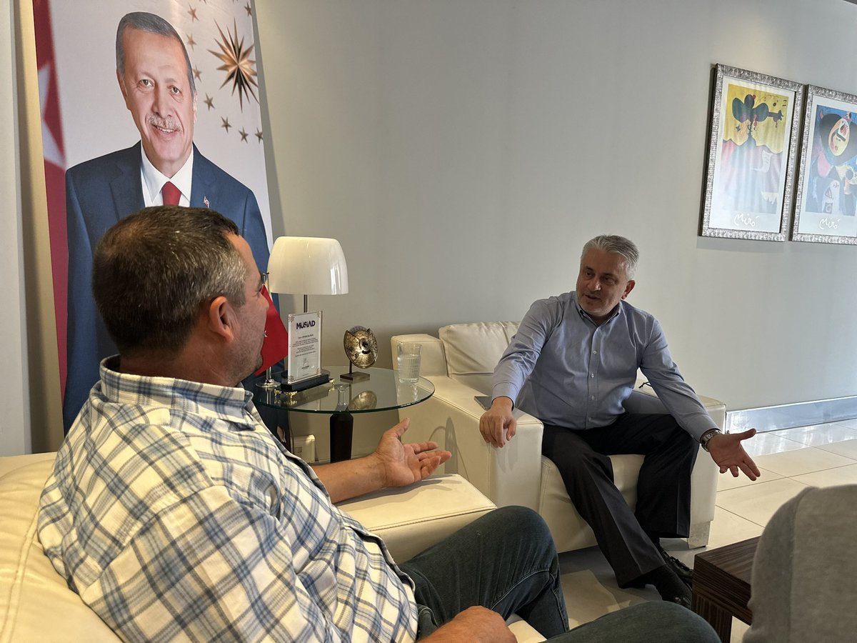 ayhan_salman's tweet photo. Yenişehir Çiçeközü Mahalle Muhtarımız Sn. Nizamettin Filiz ve aza Sn. Muzaffer Yılmaz misafirimiz oldu.

Mahallemiz ile ilgili yapılan çalışmaları, talep ve beklentileri konuştuk. 

Ziyaretleri için kendilerine teşekkür ediyor, muhtarımıza çalışmalarında kolaylıklar diliyorum. https://t.co/T8NkkAFDkI