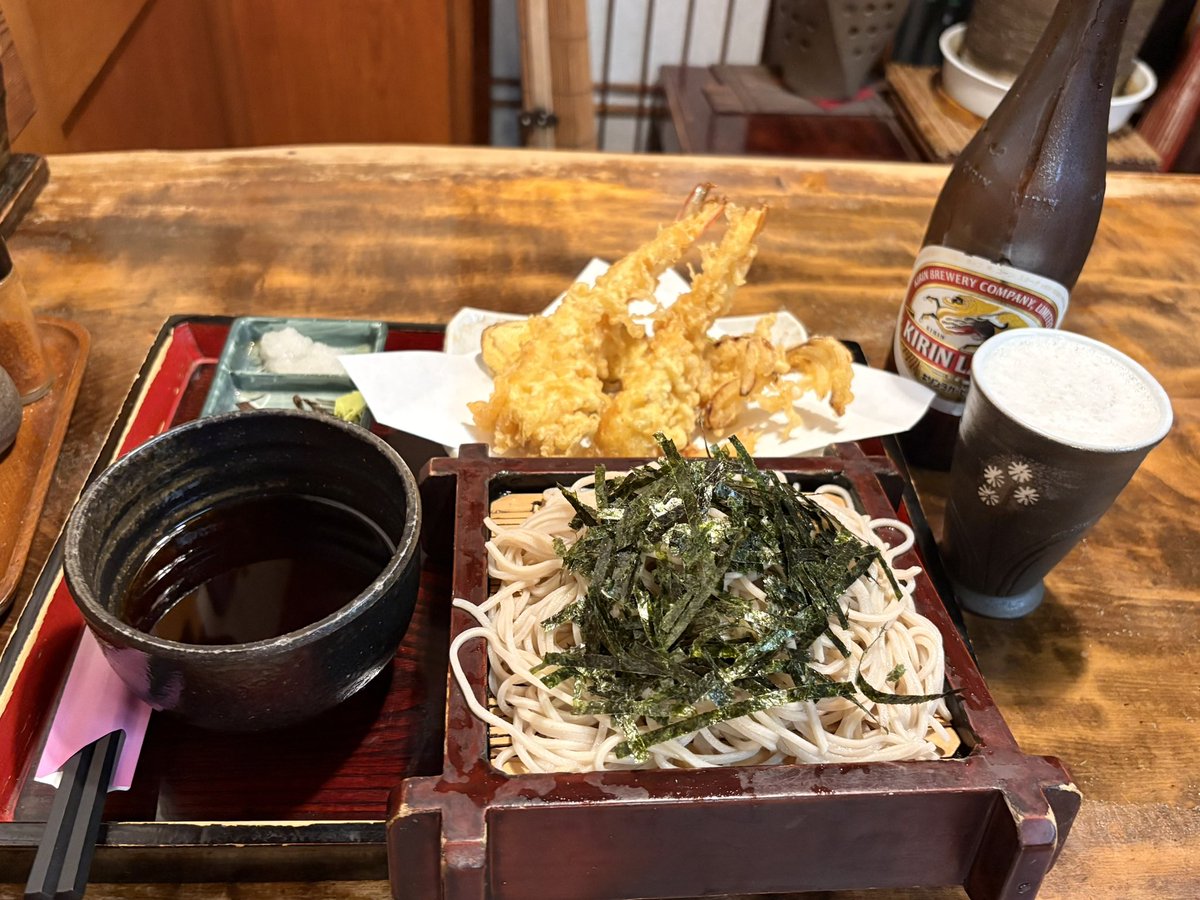 ML__mea's tweet photo. 満腹で寝る。 https://t.co/JsTu8BHVF8