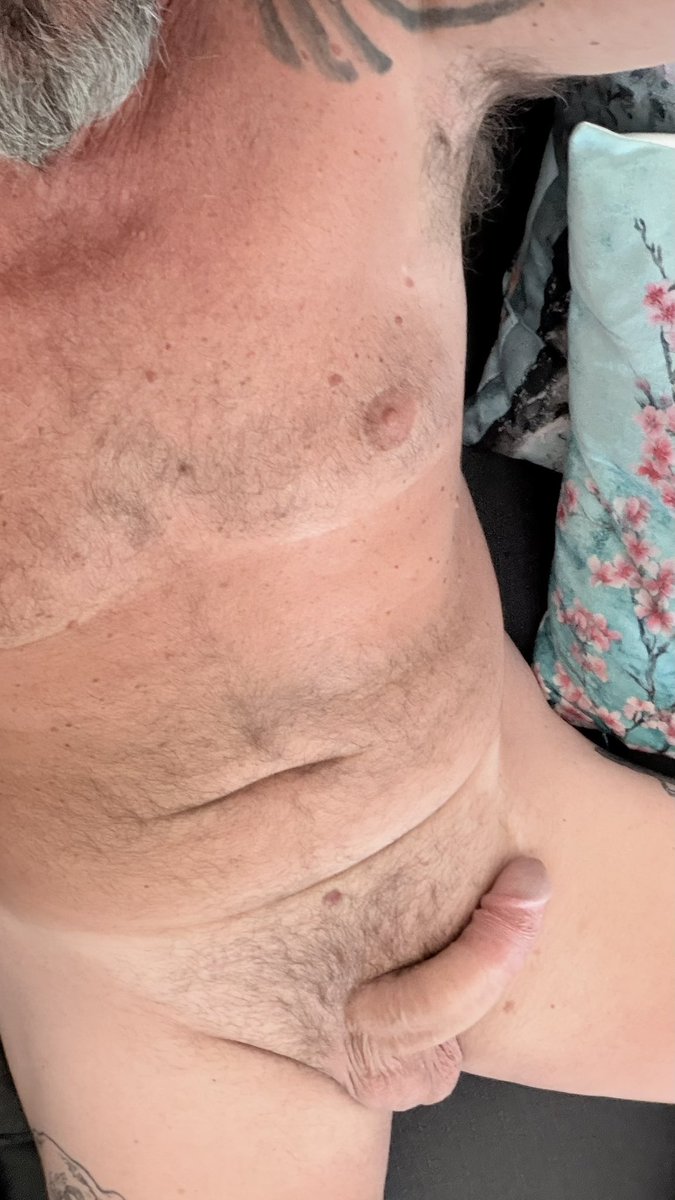 Bonzo_68's tweet photo. Ultimi giorni di ferie…chi ne vuole approfittare?😈💦💦 https://t.co/R29EjXsHzI