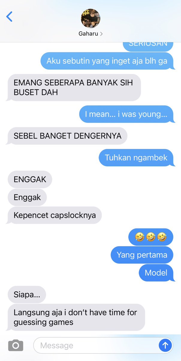fotchu's tweet photo. Nama: Titan Gaharu
Hobi: Nyari penyakit https://t.co/XUOYxO14Ar