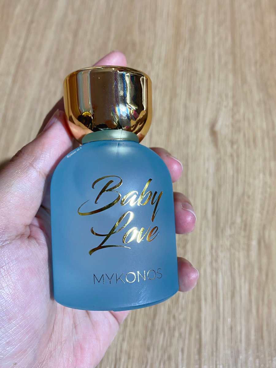 jaesxc's tweet photo. Review sejujur-jujurnya parfum mykonos yg Haechan pake 🤣 https://t.co/vMKH54oTy1