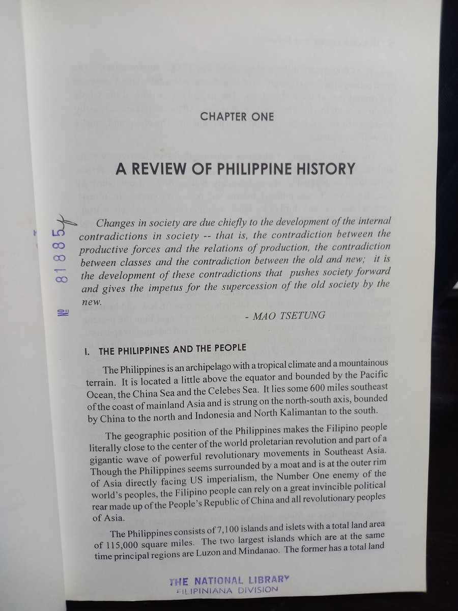 kirkey_eee's tweet photo. kung ako sa inyo guys, sa halip na mag-away lang kayo sa twitter tungkol sa mga bagay na paulit-ulit nang napag-usapan dito, magbasa na lang kayo ng lipunan at rebolusyong pilipino para di masayang oras nyo😭 literal may kopya sila sa national library, pamasahe na lang gastos nyo https://t.co/hvkmKcj93K