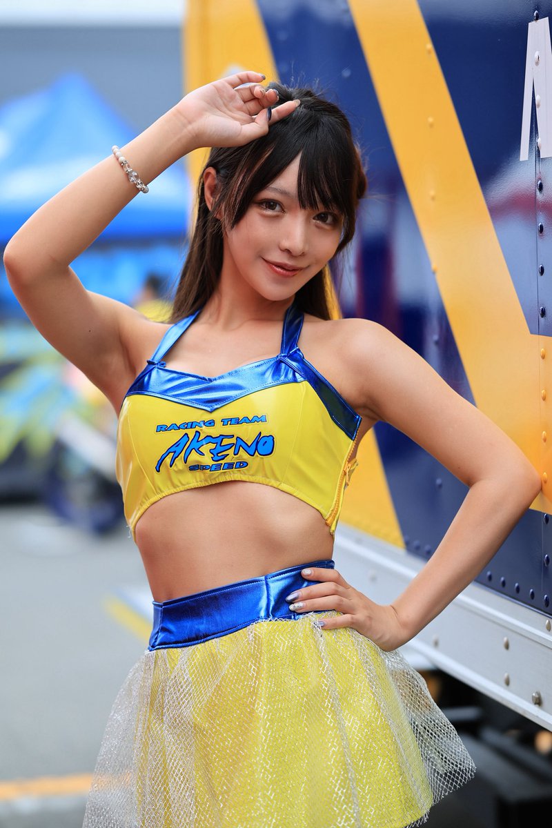 osakana_bessou's tweet photo. 本日もお疲れ様でした✌️
昨日もてぎが涼しかっただけに都内の暑さ感じる🫠🫠

今日で八月終わりだよー！
#レースアンバサダー https://t.co/ZiaZOaPzsb