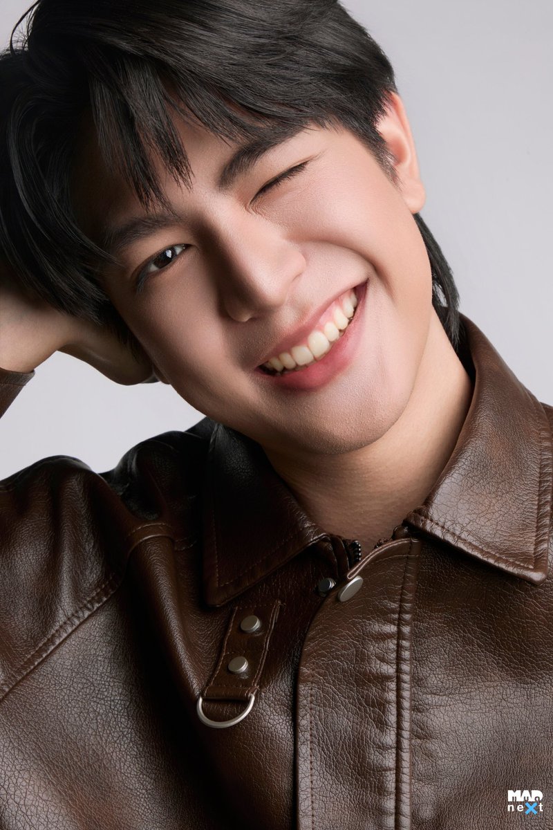 madXofficial_ch's tweet photo. มาแล้ว! ภาพเซ็ตเต็มจากรายการ #madNext ของสองหนุ่ม #ซีคีน 📸✨
เก็บมู้ดสบายๆ ของทั้งคู่มาฝากกัน
เซฟรูปที่ชอบ แล้วอย่าลืมติดตามชมรายการเต็มด้วยนะครับ 💬🤍
📍ที่ https://t.co/ihBAEIfQFh👉@madXCreativeCreatureTalk
#SeaKeen #madNextxSeakeen #แรงโน้มถ่วงระหว่างเรา #WEIRDO101Series https://t.co/p0Pf7jGZyT