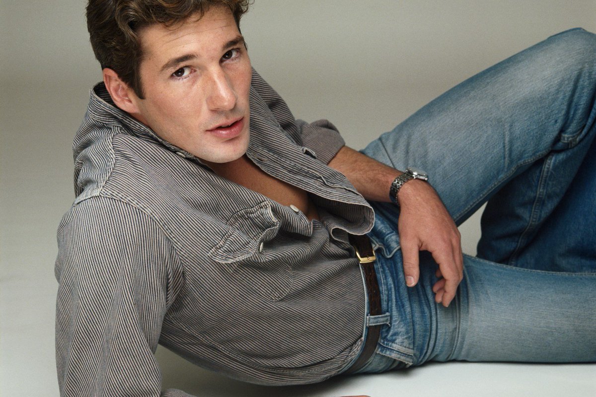 ILoveToTalkFilm's tweet photo. Richard Gere was born on this day- August 31, 1949 https://t.co/rRFgJSJAff