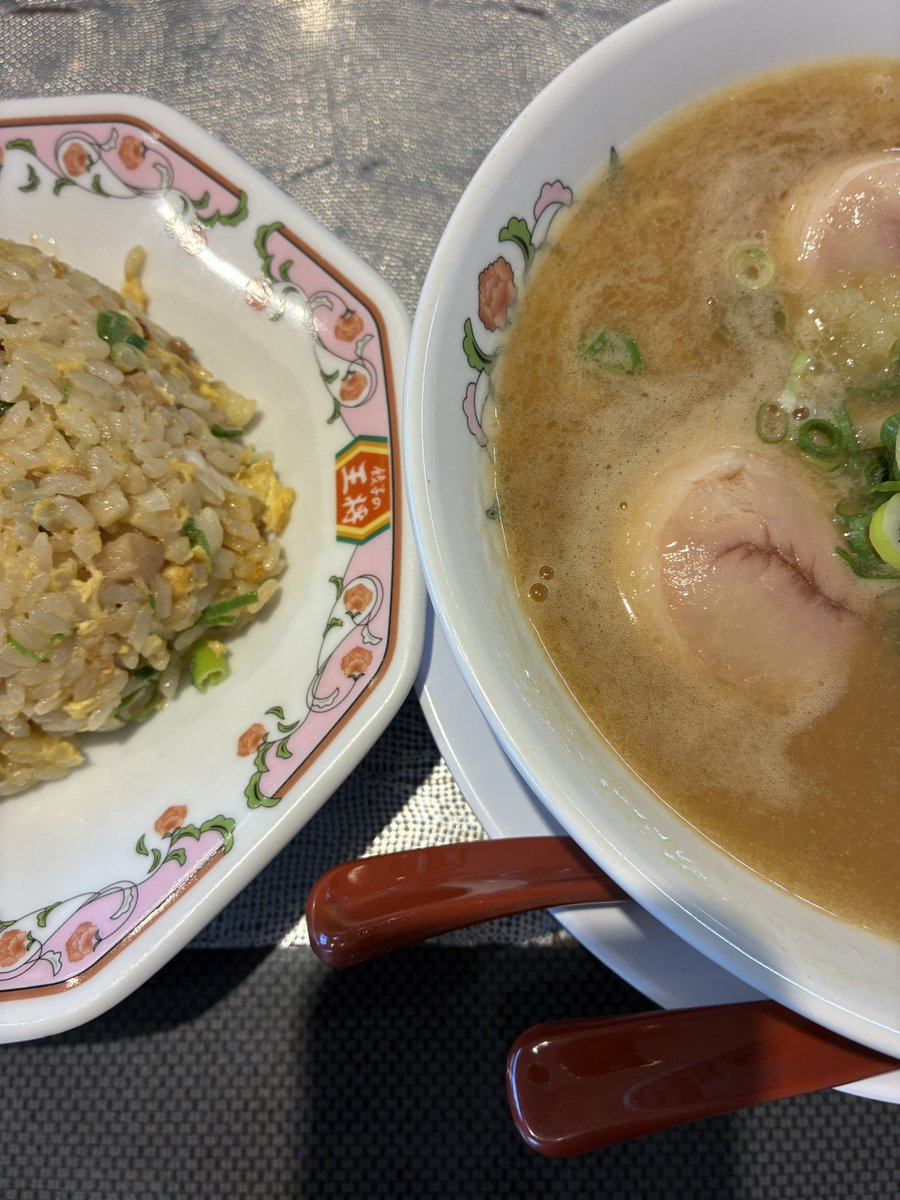 hamuzo3fuji's tweet photo. #餃子の王将

待ってましたと言わんばかりに
餃子補給 https://t.co/LzZAcSBZtG