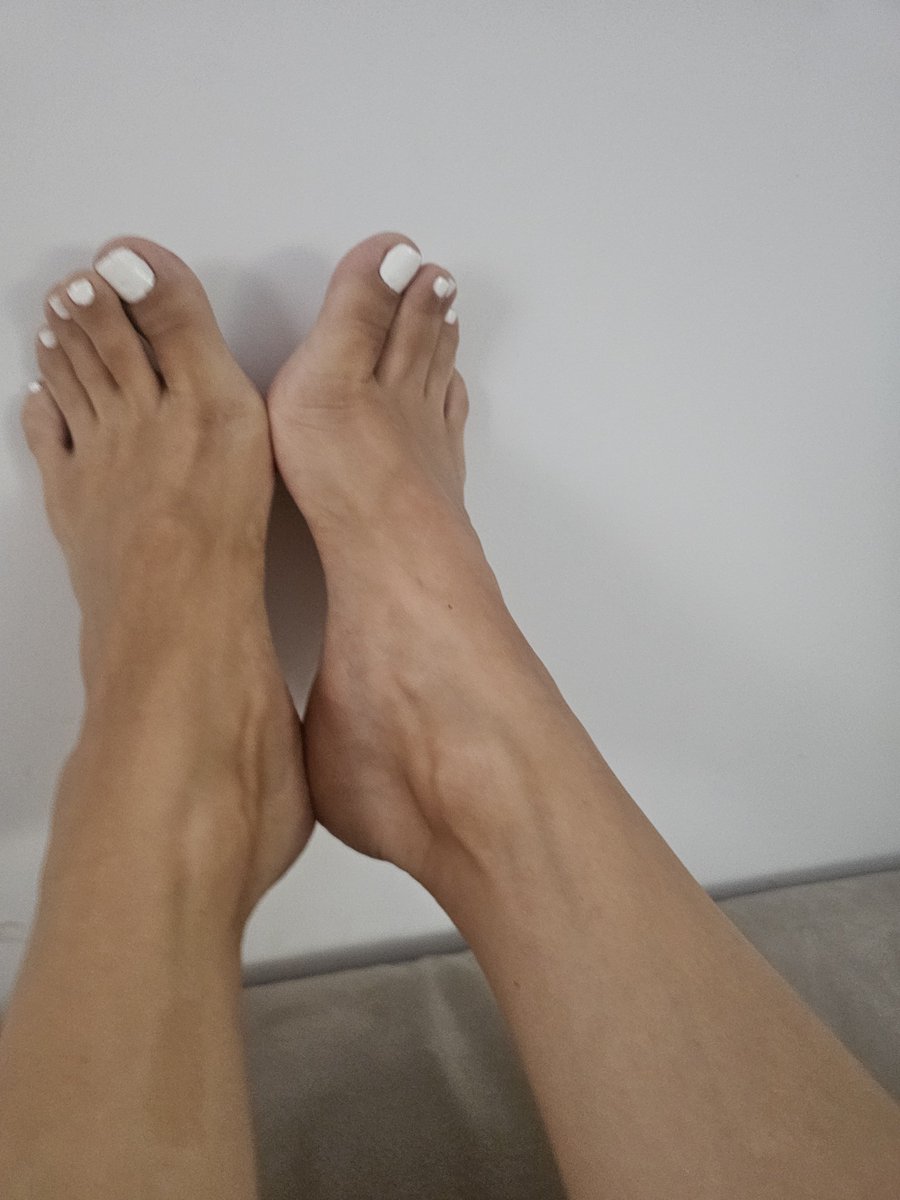 Princesscabpcd's tweet photo. #feet
#feetfetısh 
#feetworshi̇p 
#feetcommunity https://t.co/eAmbaSTGy5