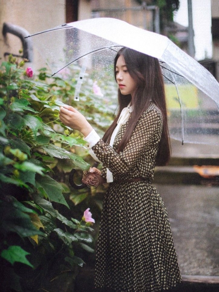luvmallonie's tweet photo. แม่บอกสมัยสาวๆ สวยสุดในโรงเรียน คนมาขายขนมจีบเพียบ เราก็แบบ…แม่ โม้ป่าว😂 จนได้เห็นรูปเท่านั้นแหละ โอเคค่ะ ยอมแล้ว แม่ไม่ได้โม้ แม่เกิดเร็วไปนะ ถ้าเกิดยุคนี้คงได้เดบิวต์เป็นไอดอล เมมเบอร์คนที่ 4 ของพิกซี่ https://t.co/NdbJverxs0