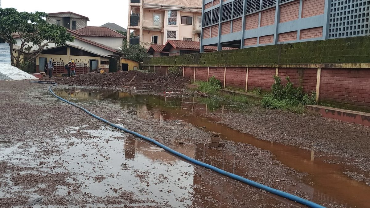 Agetipe_Guinee's tweet photo. L’AGETIP lance des travaux de construction d’un bloc de latrines de 10 cabines à l’École primaire de Sonfonia 2.

25 emplois temporaires sont prévus, dont 8 pour des femmes.

Ce projet s’inscrit dans les efforts continus d’amélioration des infrastructures scolaires.

#AGETIP https://t.co/Y2WgEw00vJ