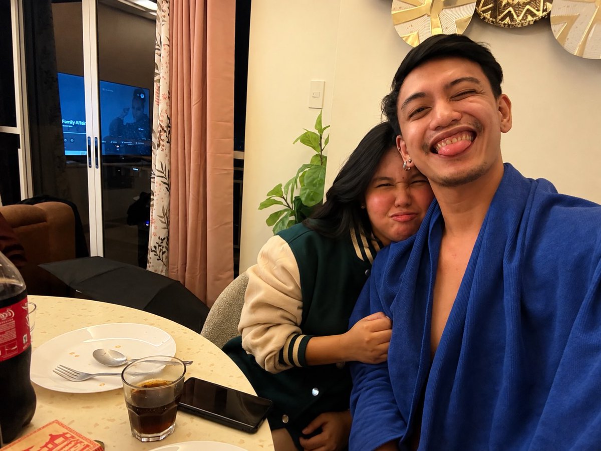 hhh_sk00's tweet photo. aAaaaaaAaaaaaaaa kainis ang cute ko here https://t.co/dZOIkzBmgK