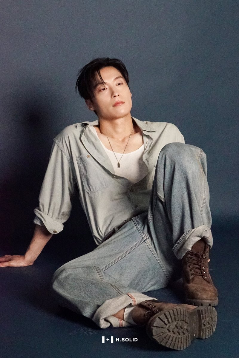 neuly_X09's tweet photo. 남자 나른하게 기대있는 분위기가 정말.. ..
후웅〰️하던 아기강아지 어디갔어 https://t.co/4QZtoqxNXu