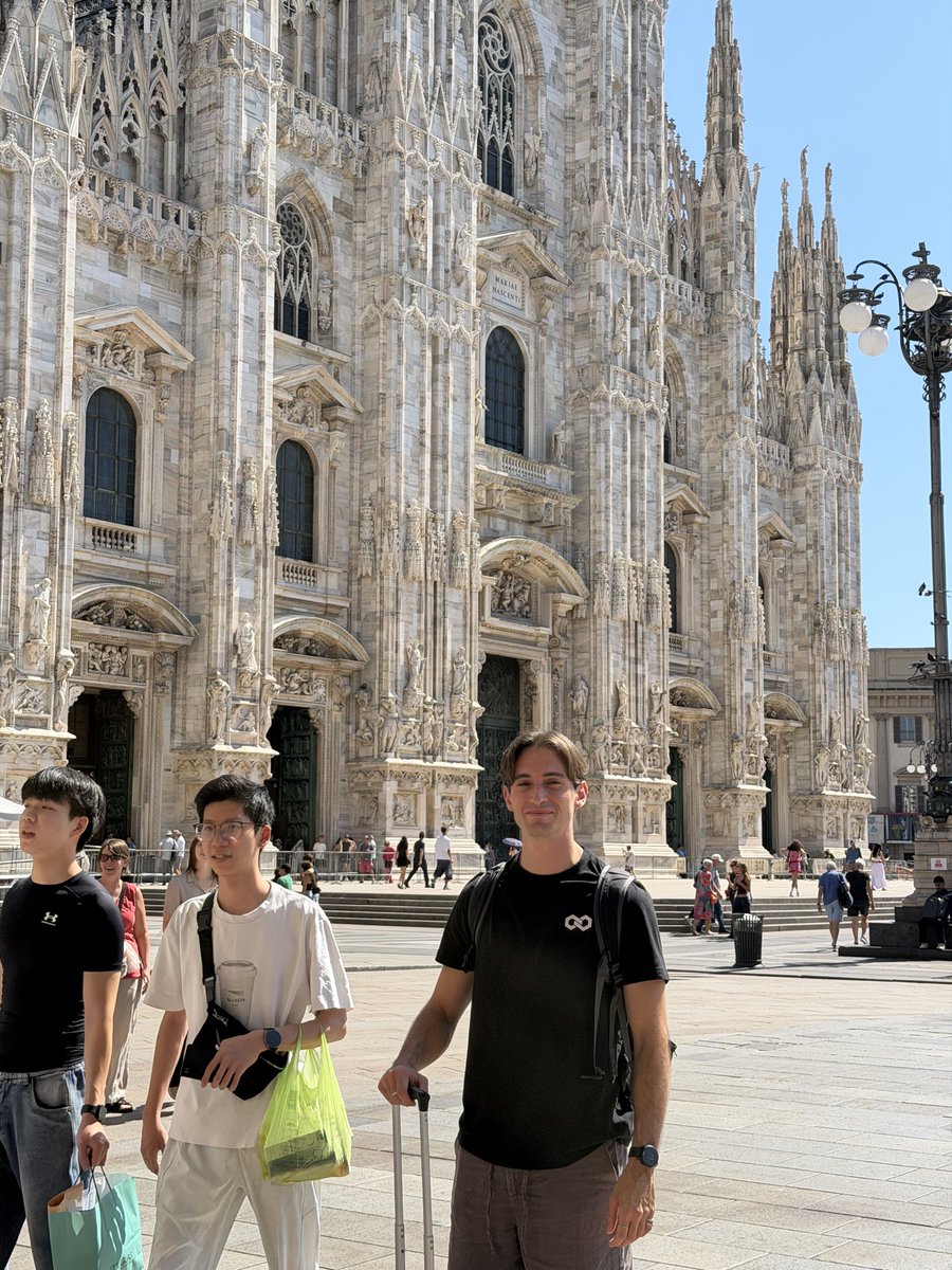 Josephperrotta_'s tweet photo. EuroClientMaxing tour with the boys
- Milan 📍 https://t.co/wHicXsK15g