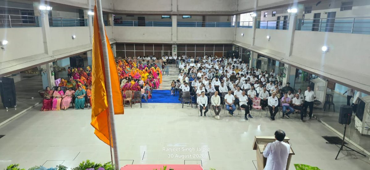 shri_kys's tweet photo. सिलवासा में वीरांगना वंदन कार्यक्रम का आयोजन 

श्री क्षत्रिय युवक संघ के दक्षिण गुजरात संभाग के वापी प्रांत के सिलवासा में स्थित लायंस स्कूल में 30 अगस्त को वीरांगन वंदन कार्यक्रम का आयोजन किया गया। कार्यक्रम में मातृशक्ति सहित सिलवासा, सूरत व वापी शाखाओं से स्वयंसेवक शामिल हुए। https://t.co/mXiqqHy167