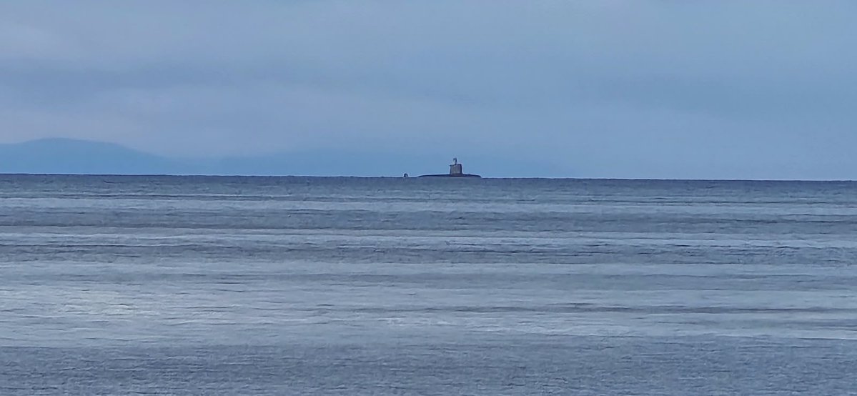 cesar_quezada's tweet photo. Amanece en el resguardado Estrecho de Magallanes, Punta Arenas 🇨🇱 

Chile país tricontinental, es la nación más austral del mundo 🇦🇶🇨🇱

#Soberania #Magallanes #Chile https://t.co/JCJ0gxRrPu