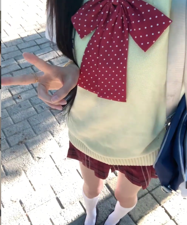 37Flaviie's tweet photo. 横浜駅西口辺りで会える人いませんか？🥰🥰🤚#横浜 #神奈川 https://t.co/i7QLMmfsQD