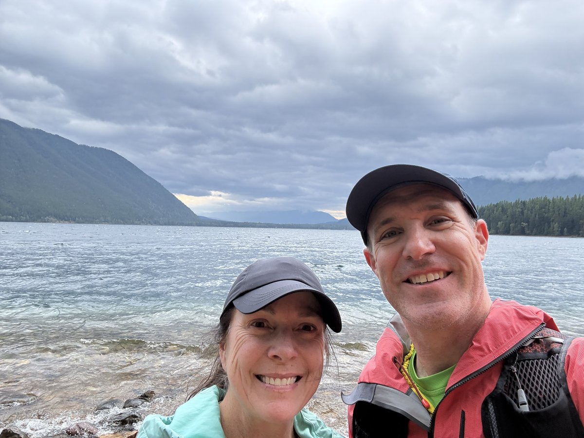 collodi's tweet photo. Today’s Adventure Update (Day 2)

Today, we rode one of the iconic/historic red buses of @GlacierNPS to a completely fogged-in Logan Pass (where we got a little wintery mix).

(1/2) https://t.co/7IxZf0If3t