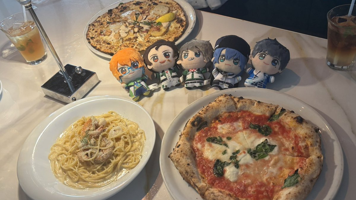 Hi_Rnya's tweet photo. SideMピザ部🍕 https://t.co/sZWZ0eN8Fr