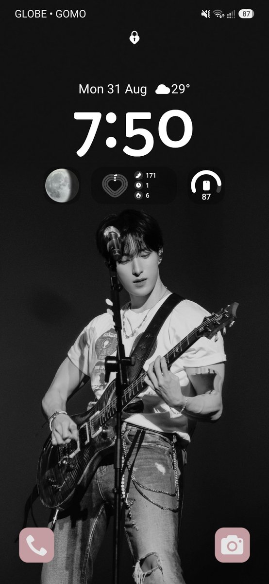 corsvtien's tweet photo. profile, lock screen, last played song, pinterest https://t.co/LFxNSHwD2b